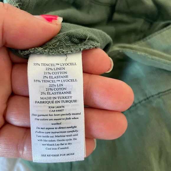 Faherty Arlie green front waist tie shorts - Picture 8 of 10